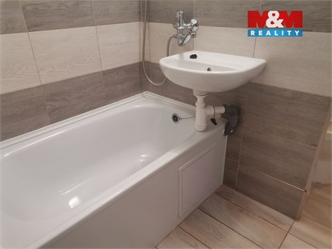 Pronájem bytu 1kk, 32 m² 2