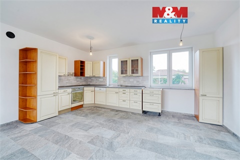 Pronájem rodinného domu, 100 m² 0