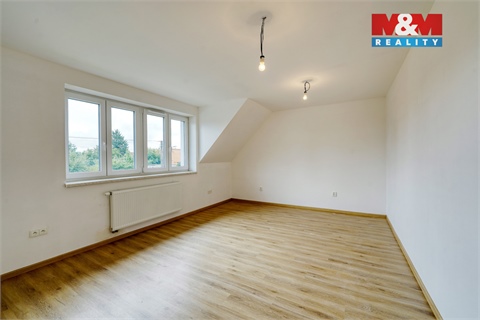 Pronájem rodinného domu, 100 m² 12