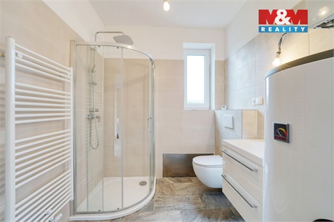 Pronájem rodinného domu, 100 m² 6