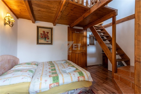 Prodej rodinného domu, 1 604 m² 24