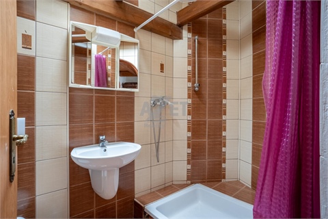 Prodej rodinného domu, 1 604 m² 20