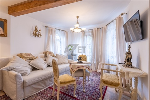 Prodej rodinného domu, 1 604 m² 8