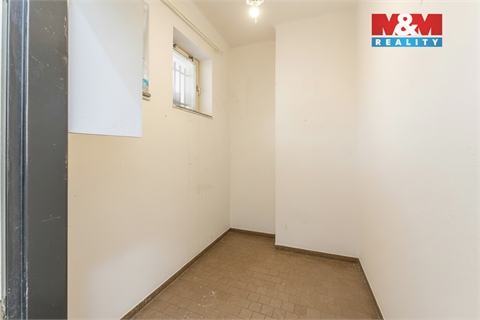 Pronájem obchodních prostor, 194 m² 6