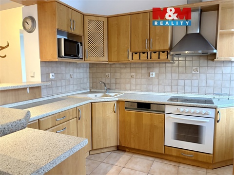 Pronájem bytu 3+1, 140 m² 0