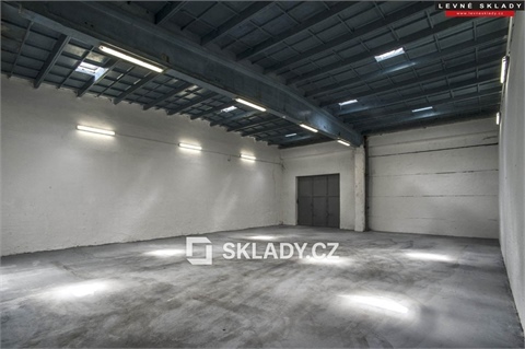 Pronájem skladu / haly, 1 000 m² - 0