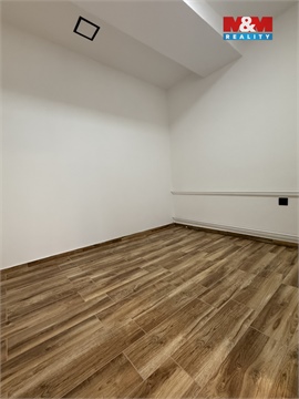 Pronájem bytu 1+1, 38 m² - 4