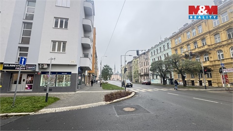 Pronájem bytu 1+1, 28 m² - 16