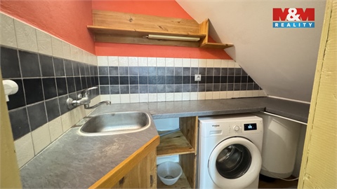 Pronájem bytu 1+1, 28 m² - 0