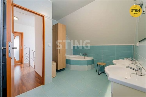 Prodej rodinného domu, 150 m² - 10