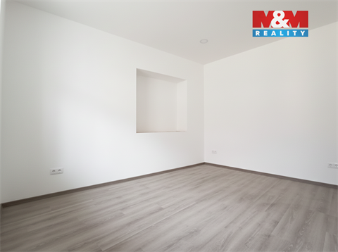 Pronájem bytu 2kk, 42 m² - 2