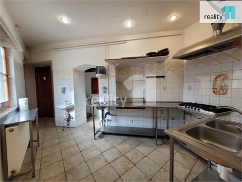 Pronájem restaurace, 100 m² 22