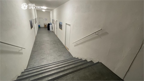 Pronájem kanceláře, 90 m² - 12