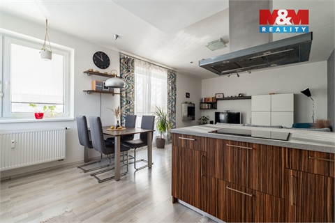 Prodej bytu 3kk, 74 m² 2