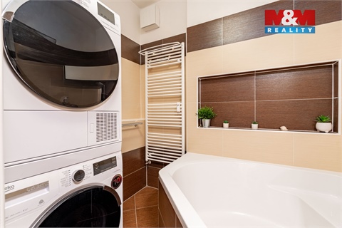 Prodej bytu 3kk, 74 m² 12