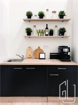 Prodej bytu 1kk, 76 m² - 0