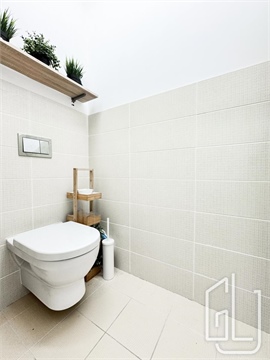 Prodej bytu 1kk, 76 m² - 10