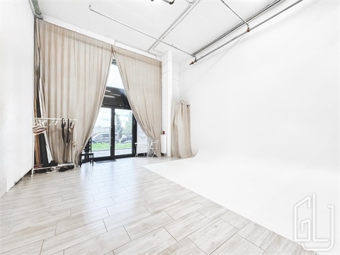 Prodej bytu 1kk, 76 m² - 8