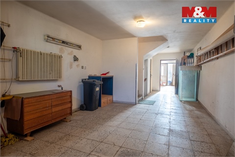 Prodej rodinného domu, 262 m² - 8