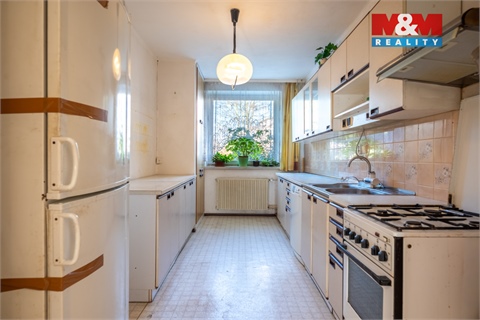 Prodej rodinného domu, 262 m² 16