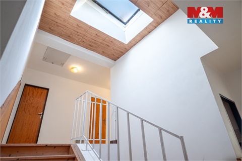 Prodej rodinného domu, 262 m² - 4