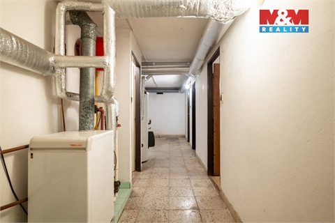 Prodej rodinného domu, 262 m² 14