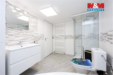 Prodej rodinného domu, 160 m² - 8