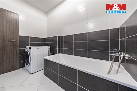 Prodej bytu 2kk, 54 m² 28