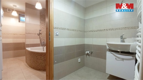 Prodej rodinného domu, 180 m² 6