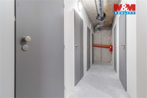 Pronájem bytu 1kk, 45 m² 12