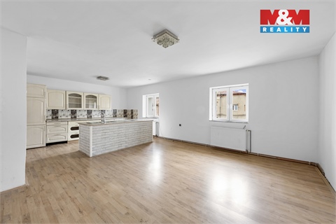 Prodej rodinného domu, 450 m² - 6