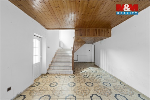 Prodej rodinného domu, 450 m² 6