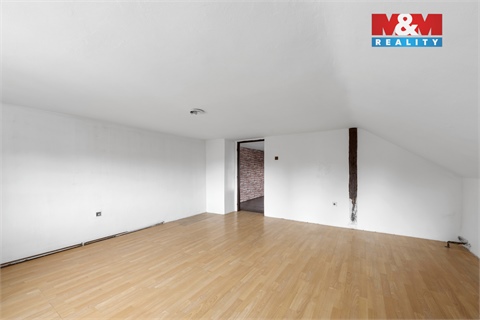 Prodej rodinného domu, 450 m² 18