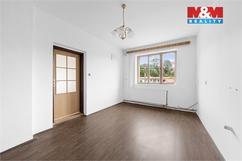 Prodej rodinného domu, 450 m² - 10