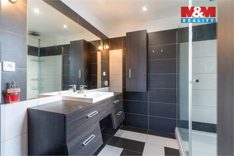 Prodej rodinného domu, 109 m² - 16