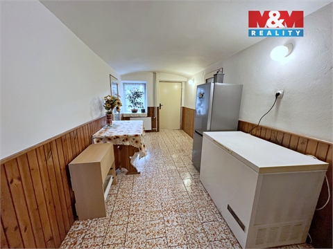 Prodej rodinného domu, 250 m² - 6