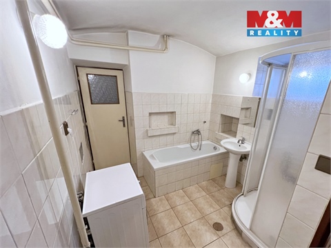 Prodej rodinného domu, 250 m² 10