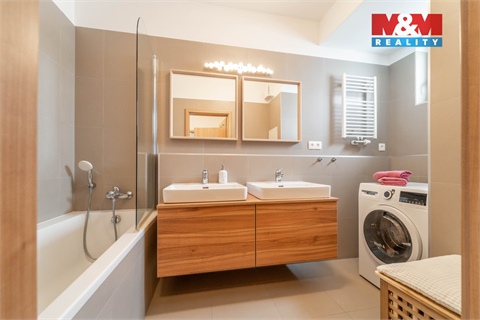 Prodej bytu 3kk, 69 m² - 12