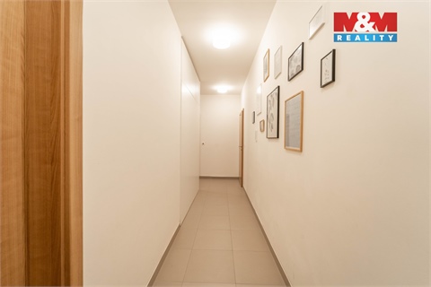 Prodej bytu 3kk, 69 m² 24