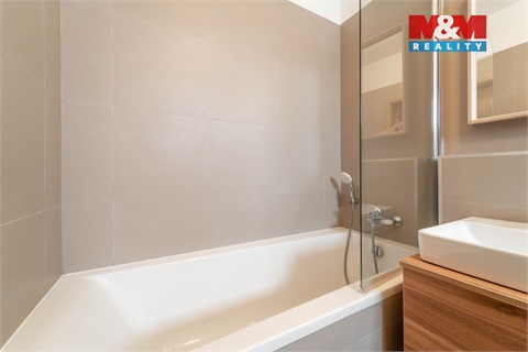 Prodej bytu 3kk, 69 m² - 14