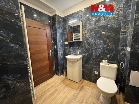 Pronájem bytu 2kk, 83 m² 0