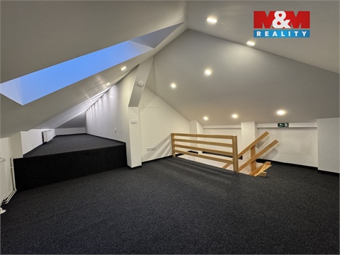 Pronájem atypického bytu, 95 m² - 4