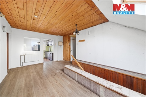 Prodej rodinného domu, 288 m² - 20