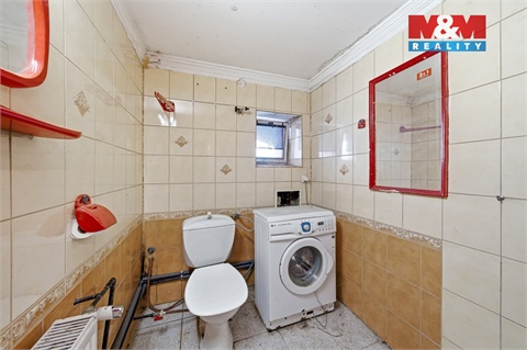 Prodej rodinného domu, 288 m² 8