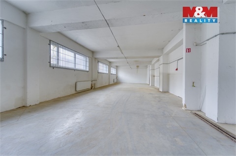 Pronájem výrobního objektu, 676 m² 8