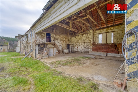 Prodej rodinného domu, 300 m² 14