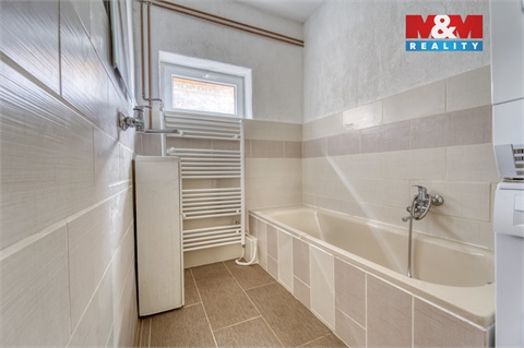 Prodej rodinného domu, 300 m² 10