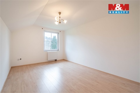 Prodej rodinného domu, 240 m² 18