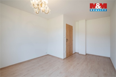 Prodej rodinného domu, 240 m² 14