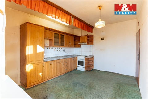 Prodej rodinného domu, 240 m² - 18